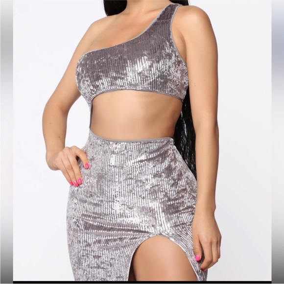 DRESS BUNDLE DEAL - Picture 7 of 11